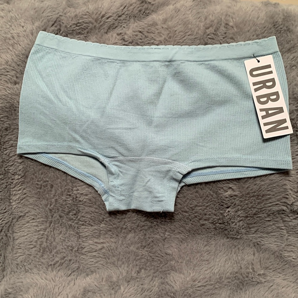 NWT Urban Outfitters UO seamless ribbed boyshorts